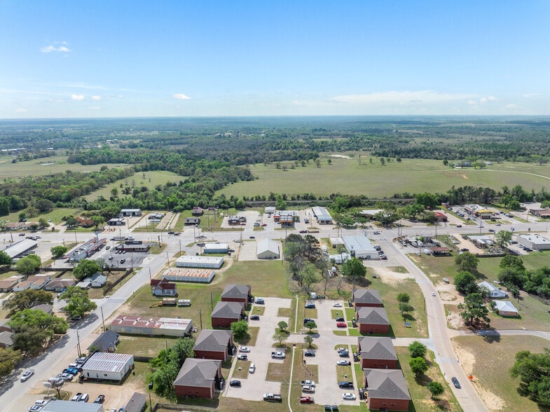 More Photos Of 1306 W Cameron Ave, Rockdale Religious Facility For Sale