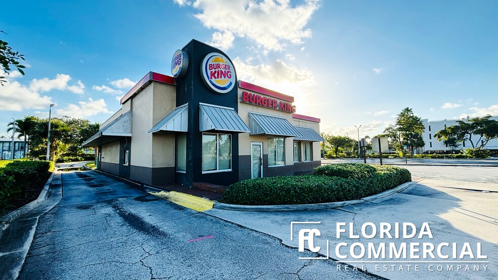 Primary Photo Of 920 SE Federal Hwy, Stuart Fast Food For Lease
