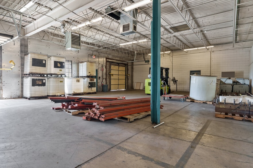 More Photos Of 6320 Material Ave, Loves Park Warehouse For Sale