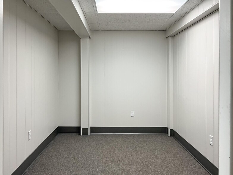 More Photos Of 265 Winn St, Burlington Office For Lease