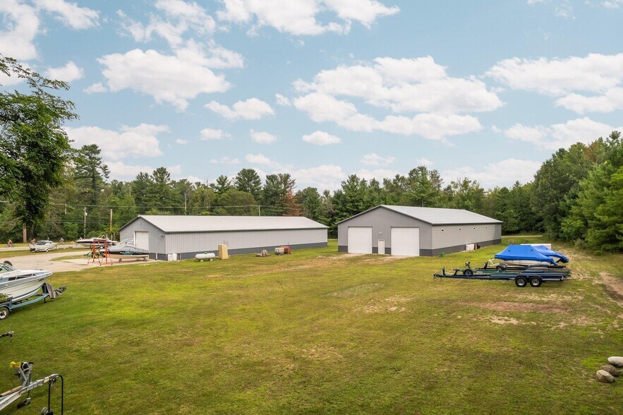 More Photos Of 11891 S East Torch Lake Dr, Alden Freestanding For Sale