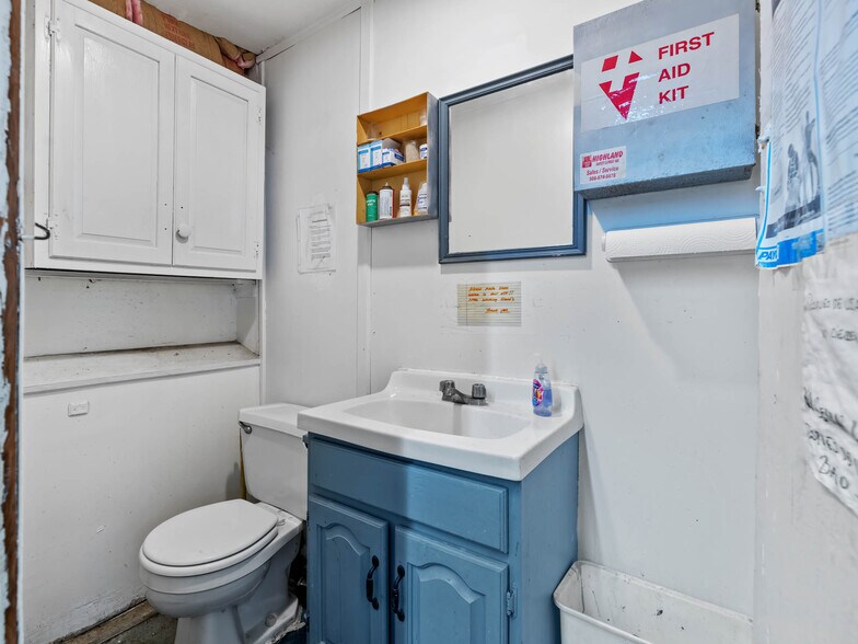 More Photos Of 634-636 Park Ave, Cranston Storefront For Sale