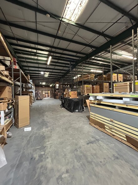 More Photos Of 5051 Rivers Ave, Charleston Warehouse For Lease