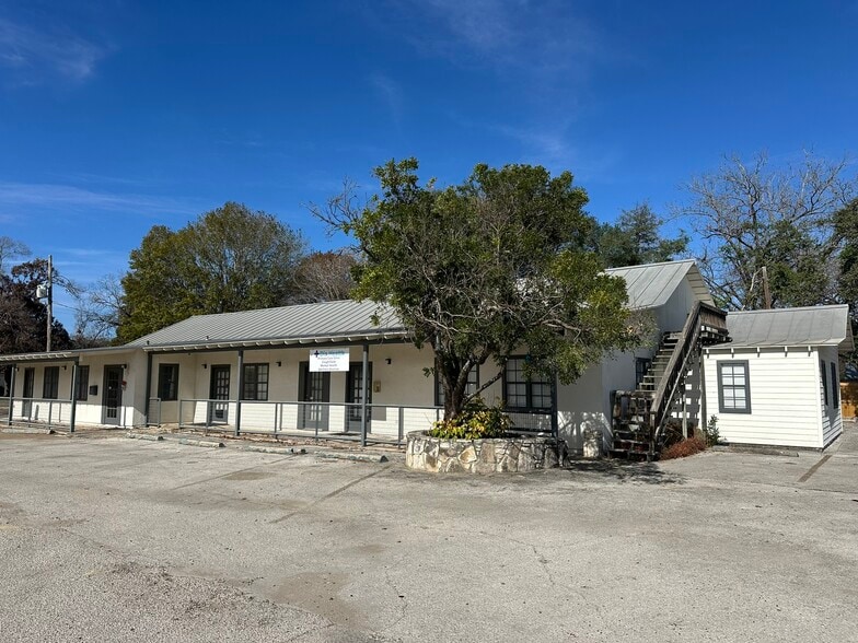 Primary Photo Of 209 W Us-90 Hwy, Castroville Office For Lease