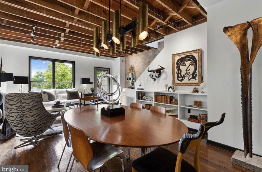 More Photos Of 5169 Macarthur Blvd NW, Washington Office Residential For Lease