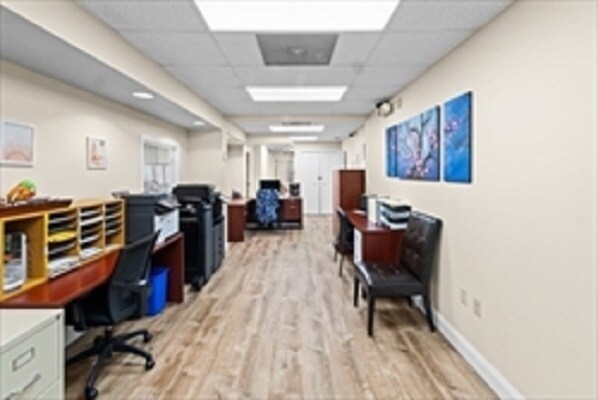 More Photos Of 88 Faunce Corner Rd, Dartmouth Office For Sale