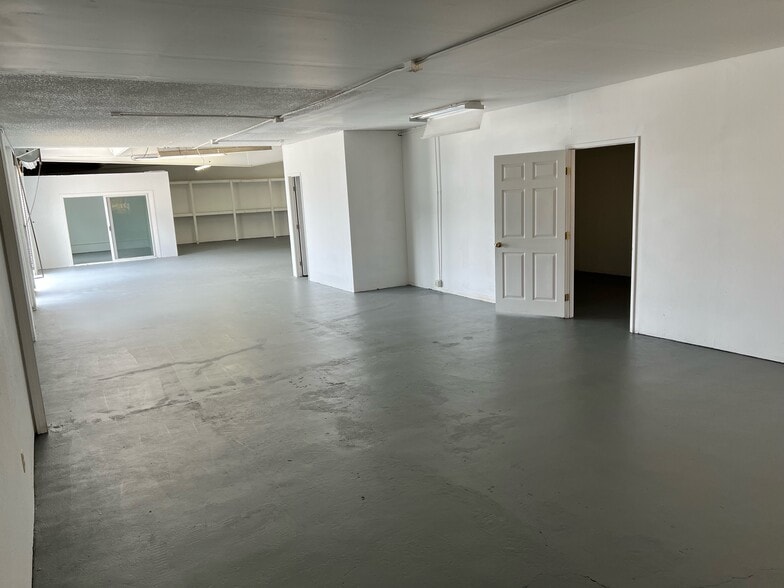 More Photos Of 1775-1783 Callens Rd, Ventura Warehouse For Lease