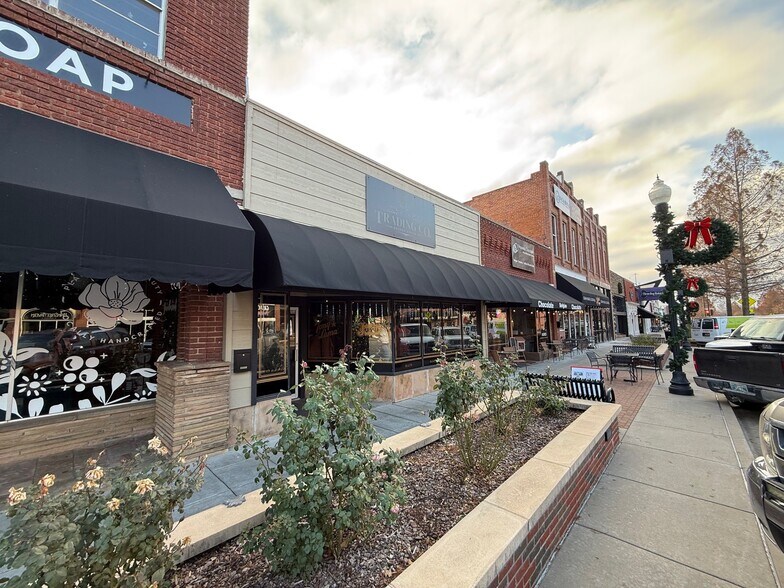 More Photos Of 203 S Main St, Broken Arrow Storefront Retail Office For Lease