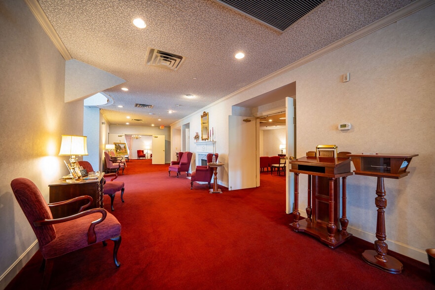 More Photos Of 2990 Bethel Rd, Columbus Funeral Home For Sale