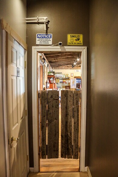 More Photos Of 426 Central Ave, Fairfield Storefront For Sale