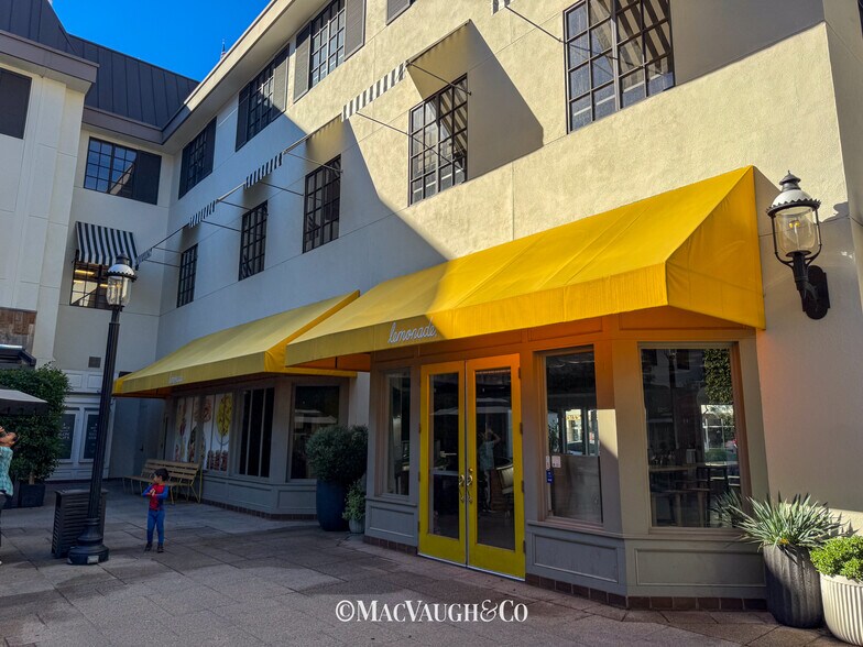 More Photos Of 140-146 S Lake Ave, Pasadena Office For Lease