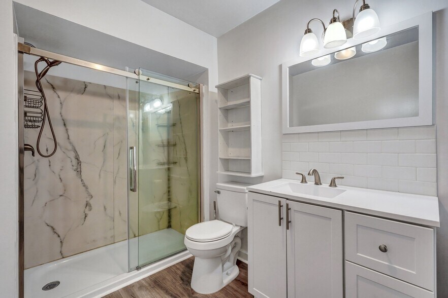 More Photos Of 2206 Skidaway Rd, Savannah Specialty For Sale