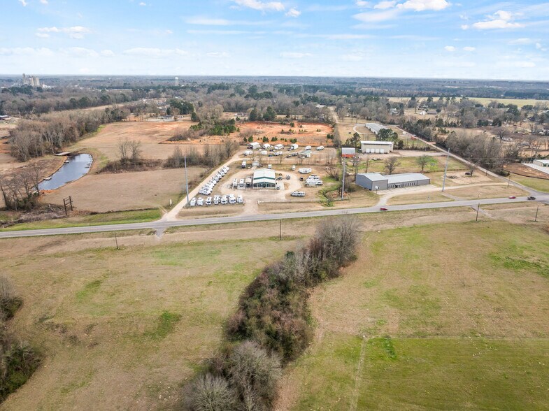 More Photos Of 1242 Loop 179, Pittsburg Specialty For Sale