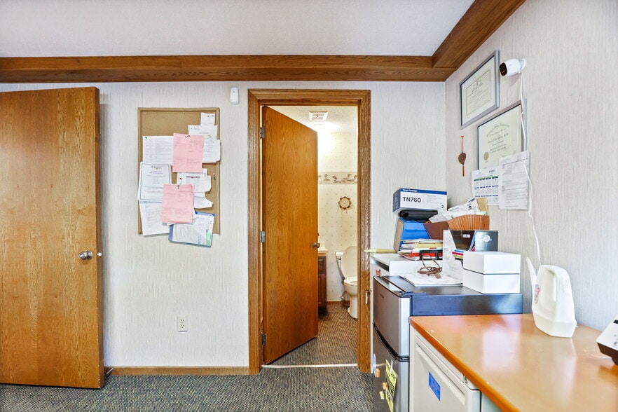 More Photos Of 2215 N Center Rd, Saginaw Office For Sale