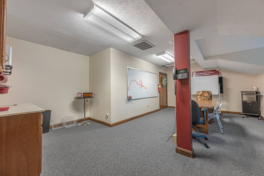 More Photos Of 7960-7996 Clyo Rd, Dayton Office For Sale