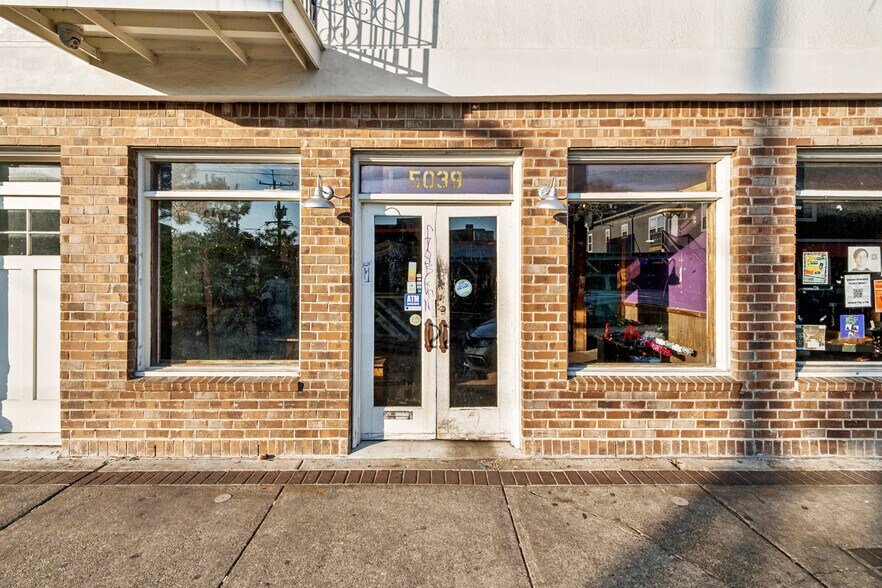 More Photos Of 5033-5041 Freret St, New Orleans Storefront Retail Office For Lease