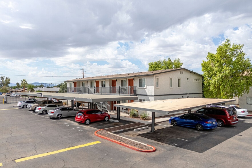 More Photos Of 6220 W Ocotillo Rd, Glendale Apartments For Sale