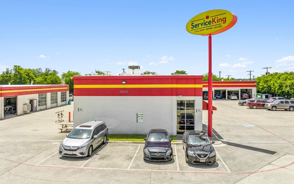 More Photos Of 3504 Marvin D Love Fwy, Dallas Flex For Sale