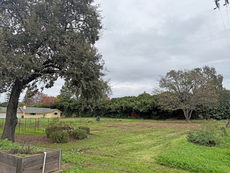 More Photos Of 3535 Guerneville Rd, Santa Rosa General Retail For Lease