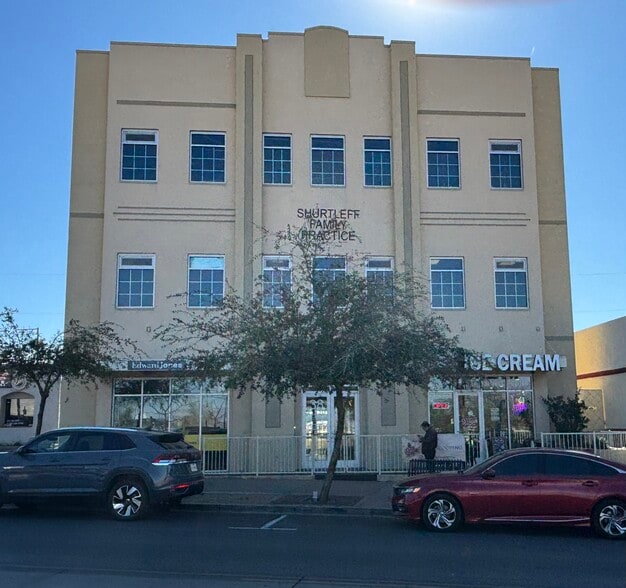 Primary Photo Of 38 Water St, Henderson Medical For Lease