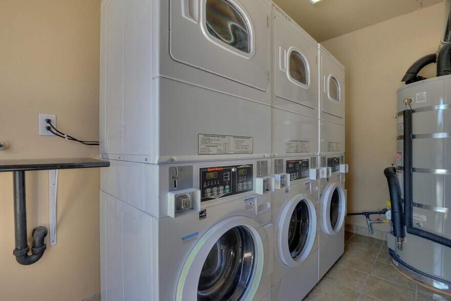 More Photos Of 925 Pomeroy Ave, Santa Clara Apartments For Sale