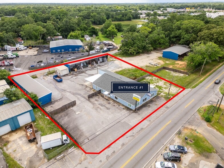More Photos Of 8701 N Palafox St, Pensacola Flex For Lease