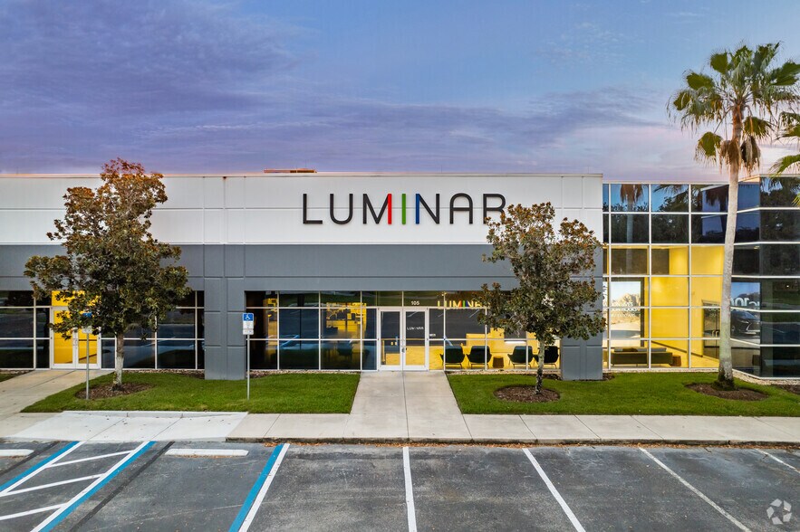 More Photos Of 2501 Discovery Dr, Orlando Unknown For Lease