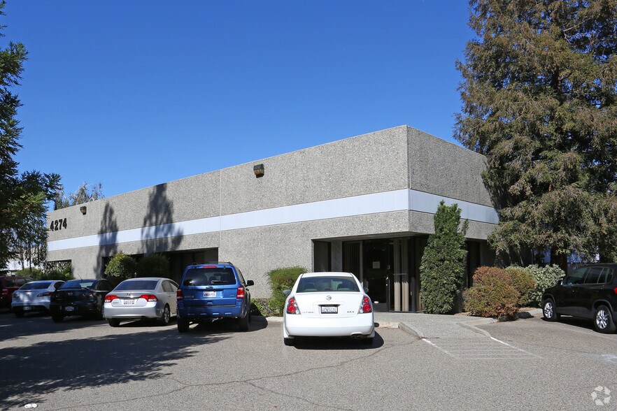 More Photos Of 4124 W Swift Ave, Fresno Unknown For Lease