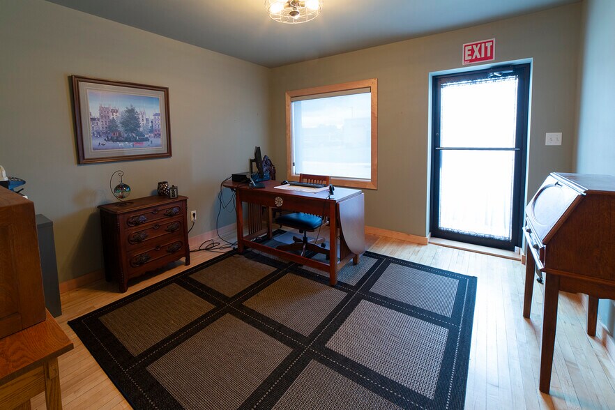 More Photos Of 635 Fairfax St, Altoona Loft Creative Space For Sale