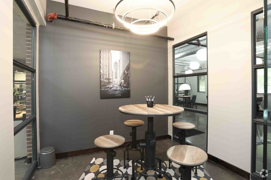 More Photos Of 880 Harrison St SE, Leesburg Coworking Space