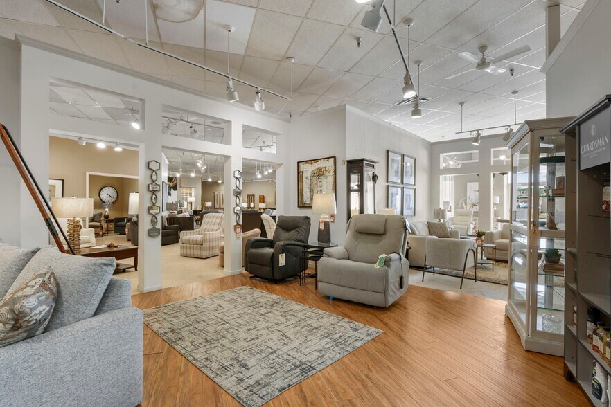 More Photos Of 334 County Road 81, Osseo Storefront Retail Office For Sale