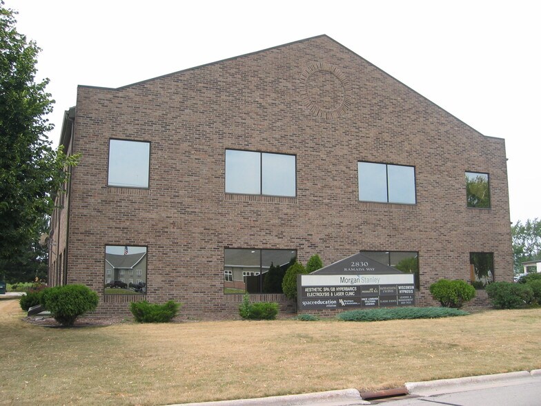 More Photos Of 2830 Ramada Way, Green Bay Office For Lease
