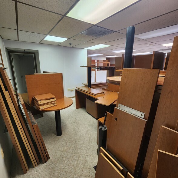 More Photos Of 2671 Sheridan Rd, Zion Apartments For Lease