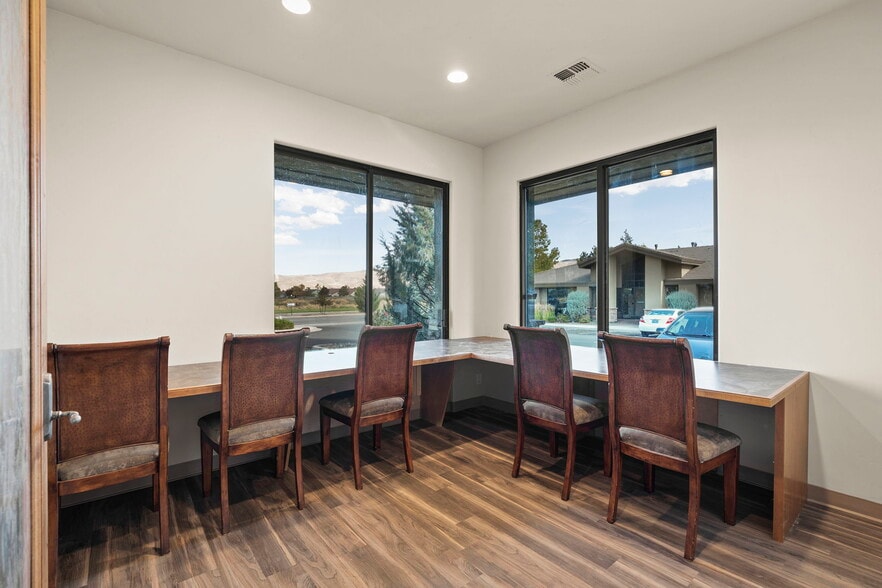 More Photos Of 10415 Double R Blvd, Reno Office For Lease