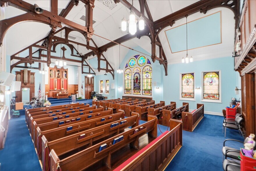 More Photos Of 401-407 N Patterson Park Ave, Baltimore Religious Facility For Sale