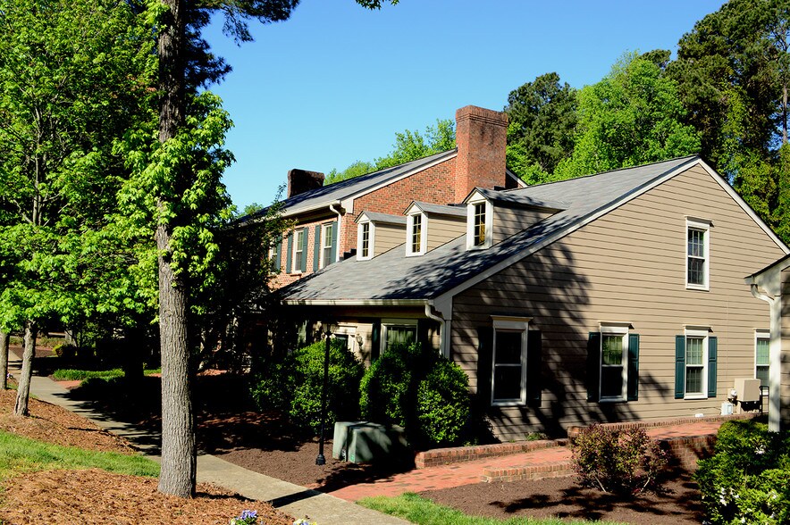 More Photos Of 1829 E Franklin St, Chapel Hill Office For Lease
