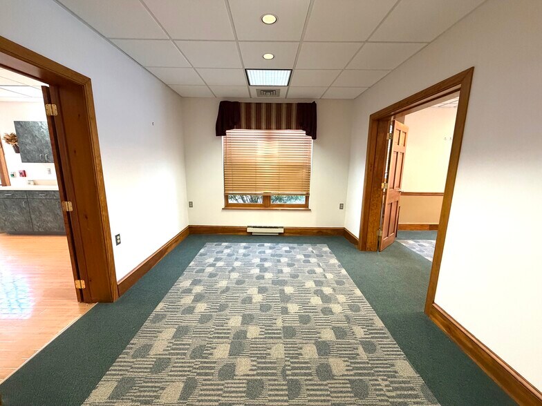 More Photos Of 22 S 2nd St, Emmaus Loft Creative Space For Lease