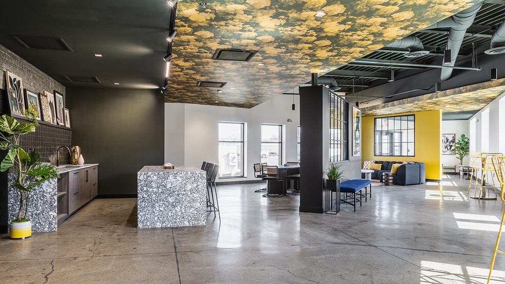 More Photos Of 863 Massachusetts Ave, Indianapolis Office For Lease