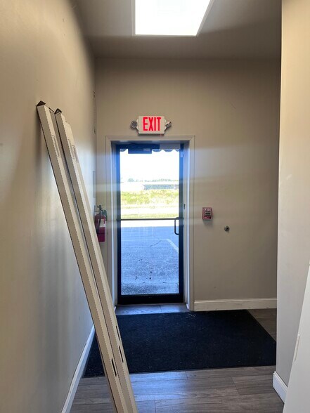 More Photos Of 2801 McKinley Ave, Fort Smith Warehouse For Lease