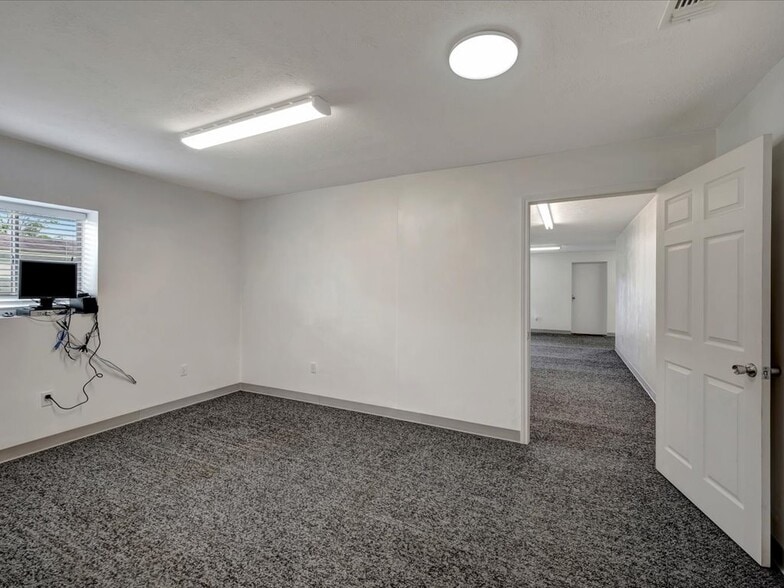 More Photos Of 4314 US Highway 69 N, Lufkin Office For Sale