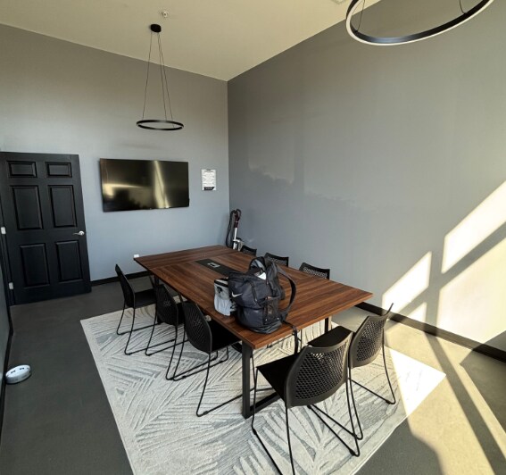 More Photos Of 4380 Bluffton Pky, Bluffton Freestanding For Sale