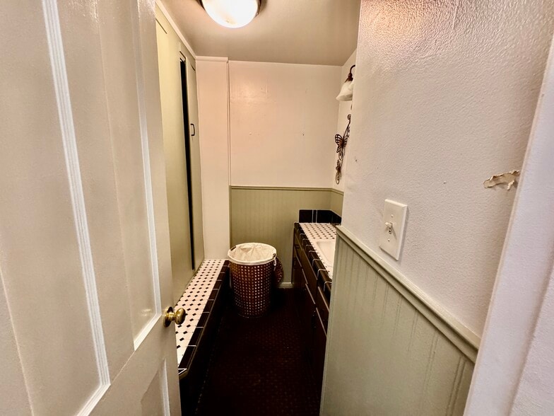 More Photos Of 14436 Whittier Blvd, Whittier General Retail For Sale