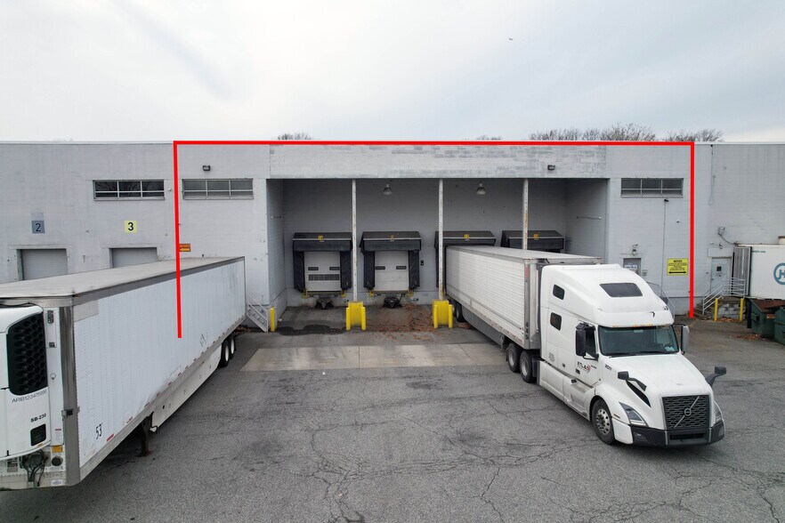 More Photos Of 17-09 Zink Pl, Fair Lawn Manufacturing For Sale