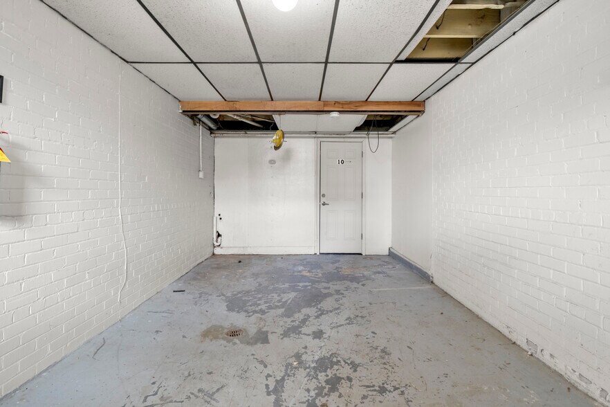 More Photos Of 1205 Garfield Ave, Lincoln Park Apartments For Sale