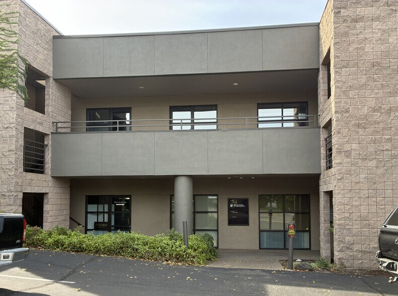 More Photos Of 33 N 1st St, Ashland Medical For Lease