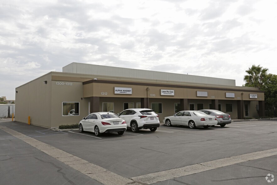 Primary Photo Of 1244-1250 E Orangethorpe Ave, Fullerton Unknown For Lease