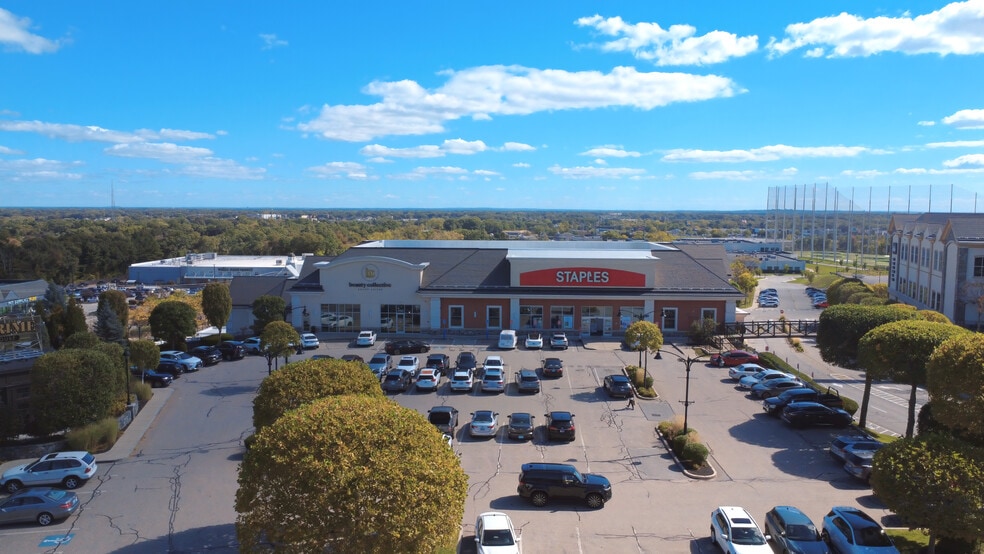 More Photos Of Sockanosset Cross Rd @ Rt. 2, Cranston Unknown For Lease