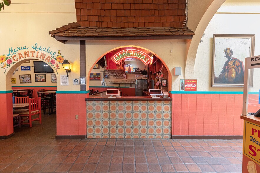 More Photos Of 216 Washington St, Auburn General Retail For Sale