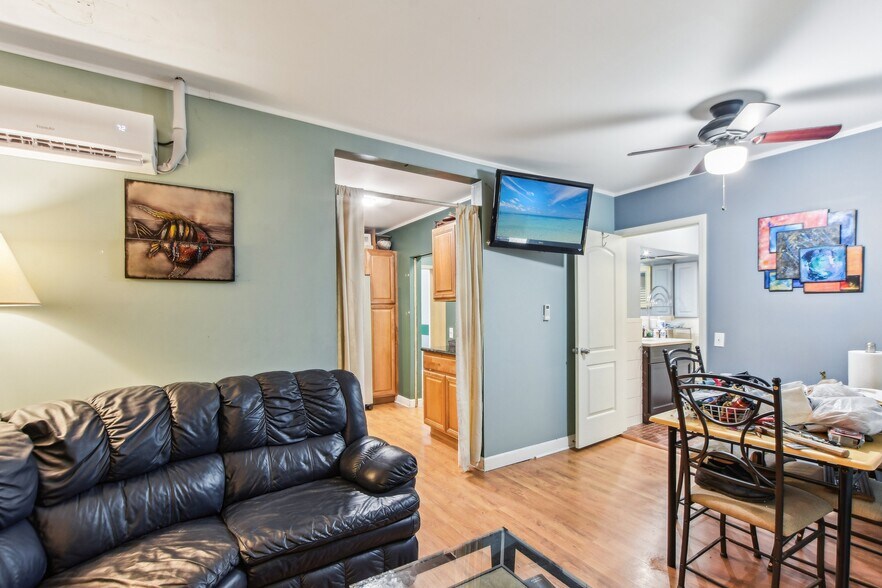 More Photos Of 4022 N Central Ave, Chicago Medical For Sale