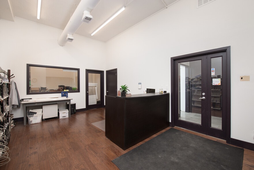 More Photos Of 3219 Troost Ave, Kansas City Storefront Retail Office For Sale